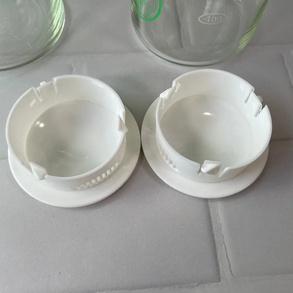 Pyrex pair vintage